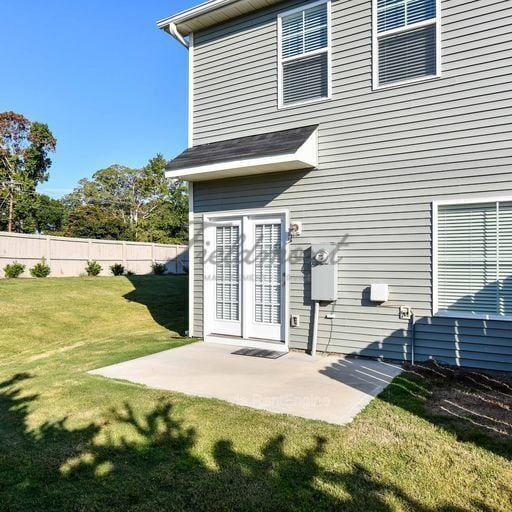 Photo - 100 Bluet Ln House