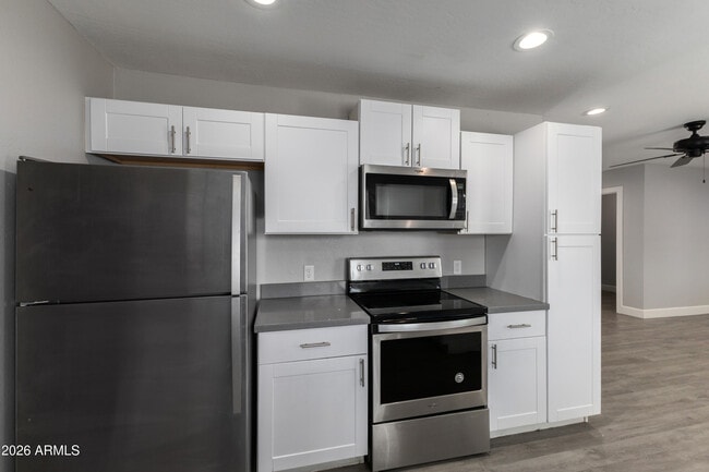 Building Photo - 19818 N 5th Dr