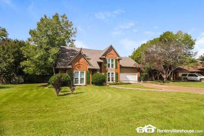 Building Photo - Newly Renovated 2 Story East Memphis Home