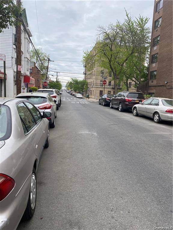 Foto del edificio - 769 E 223rd St