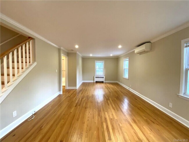 Foto del edificio - 84 Oakland Ave