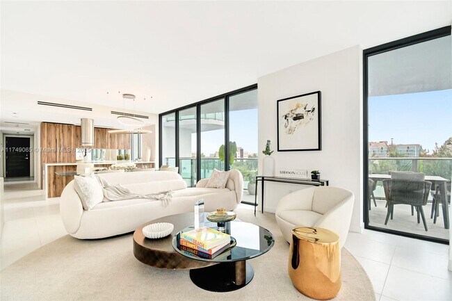 Foto del edificio - 9901 W Bay Harbor Dr
