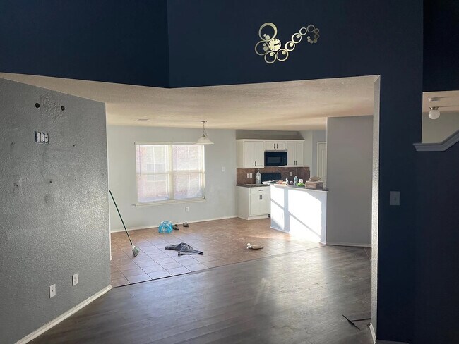 Foto del edificio - Room in House on Overlook Dr