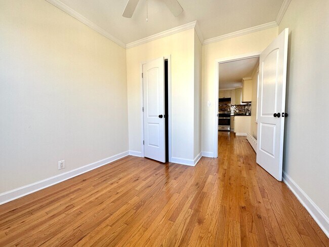 Building Photo - 58th Ave