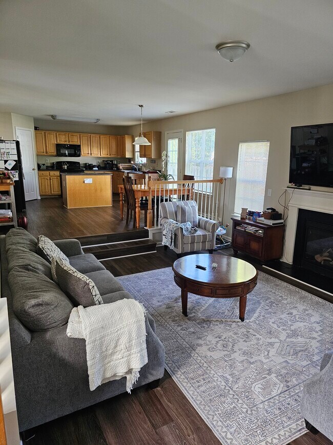 Foto del edificio - 162 Glenn Allen Rd