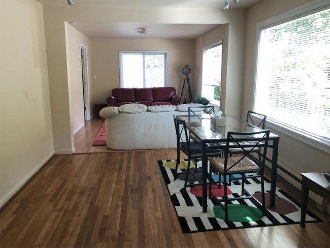 Foto del edificio - 6 bedroom in Seattle WA 98115
