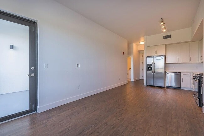 Building Photo - 312 23rd St