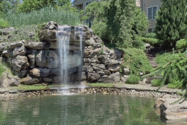 Building Photo - 1211 Clinton Ln