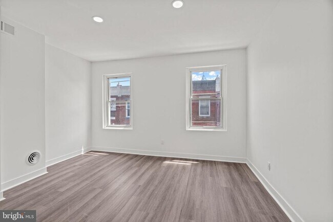 Foto del edificio - 1334 N Hollywood St