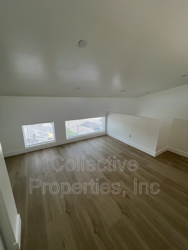 Building Photo - 1509 Galveston St