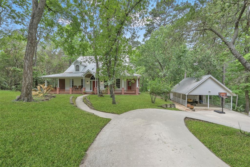 Primary Photo - 9 E Lake Forest Ct