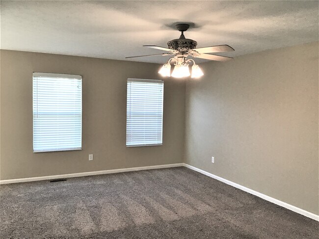 Foto del edificio - 233 Saddle Creek Lane