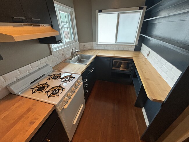 Cocina - 27 Sunset Ave