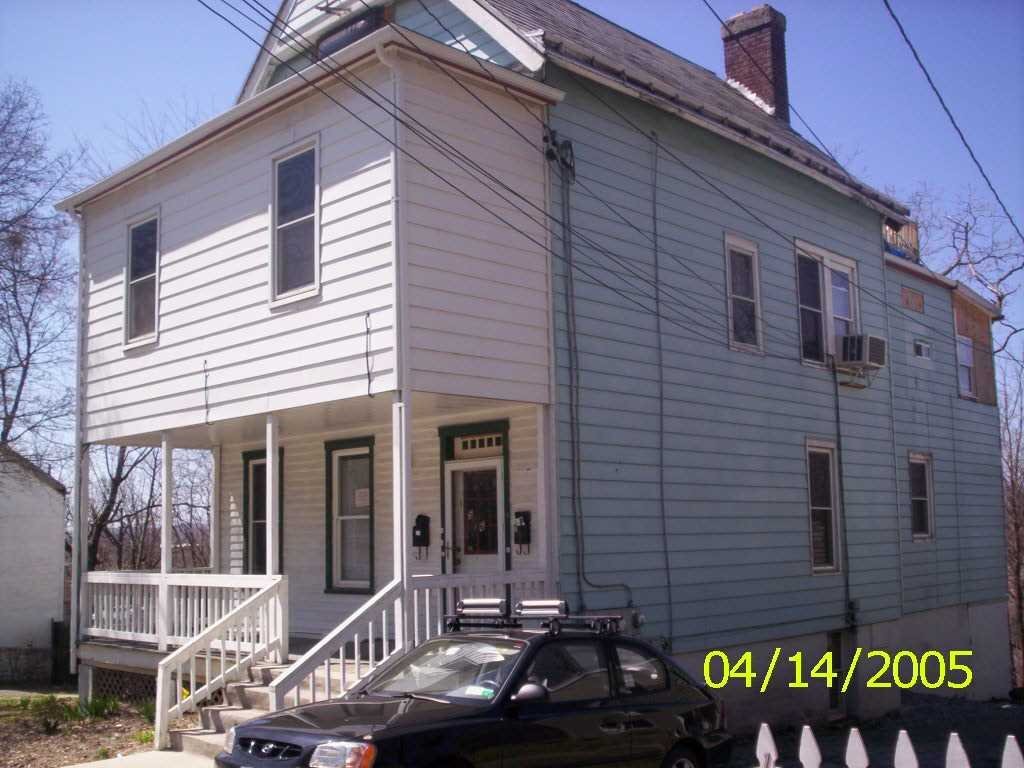 156 N Clinton St Unit 3, Poughkeepsie, NY 12601 Room for Rent in