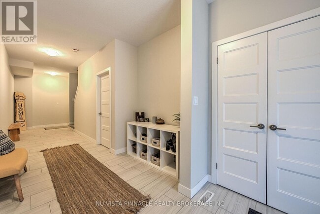 Building Photo - 926 Battery Pk