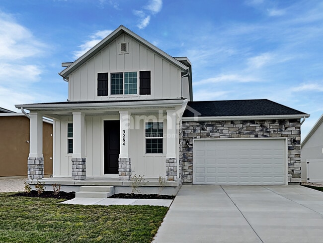 Building Photo - 3264 Fields Ave