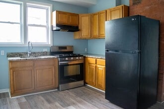 Building Photo - 62 Shelton Ave