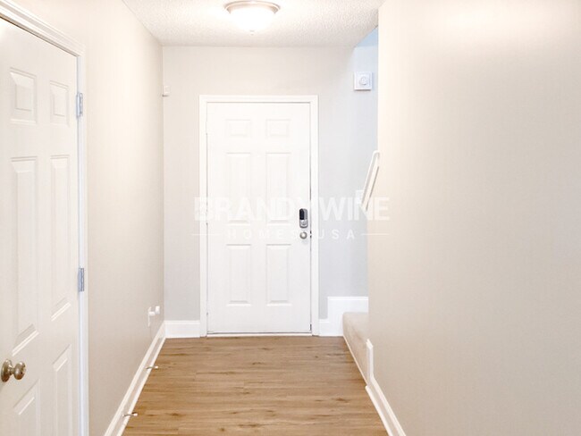 Foto del edificio - 3208 Glenloch Pl