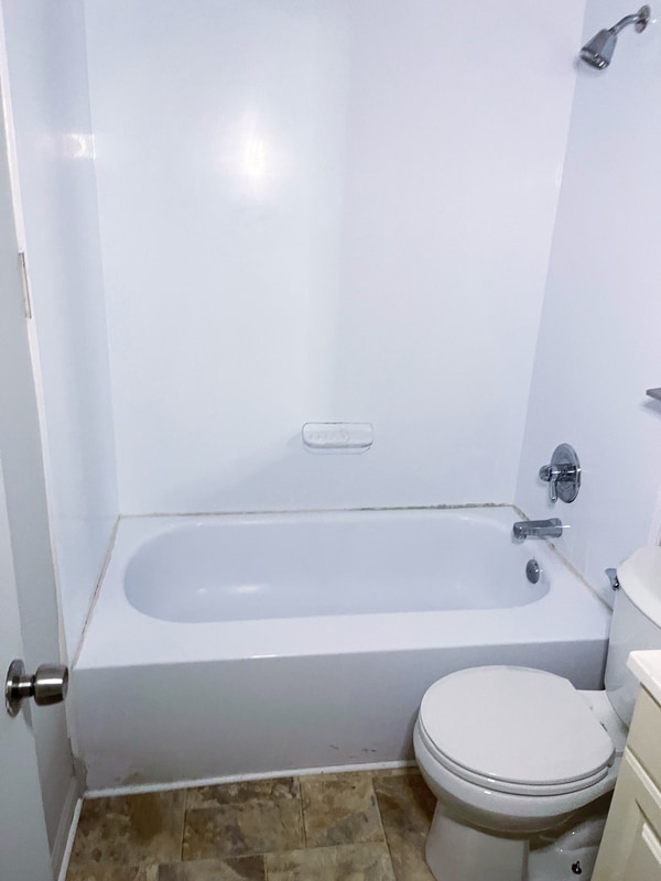 Building Photo - 933 Topview Dr