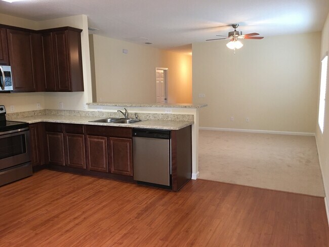 Foto del edificio - 3 Bedroom, 2 Bath in Eryn's Garden!