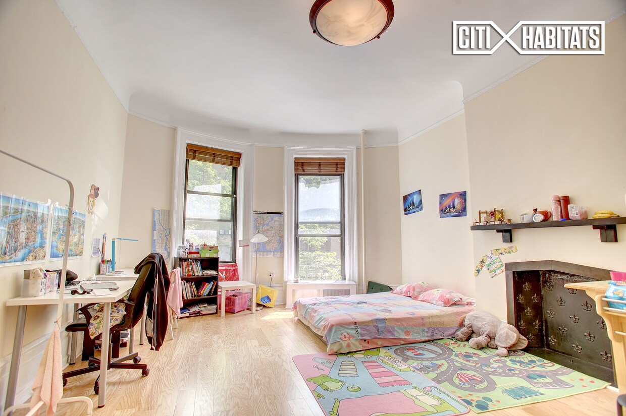 Primary Photo - 309 W 84th St