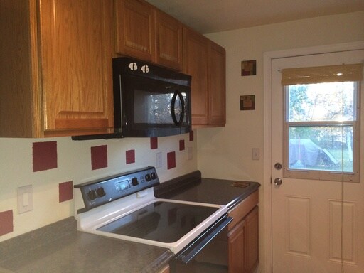 Building Photo - 1324 Lathrop St