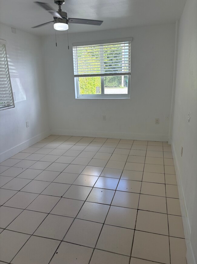 Foto del edificio - 10310 SW 34th St