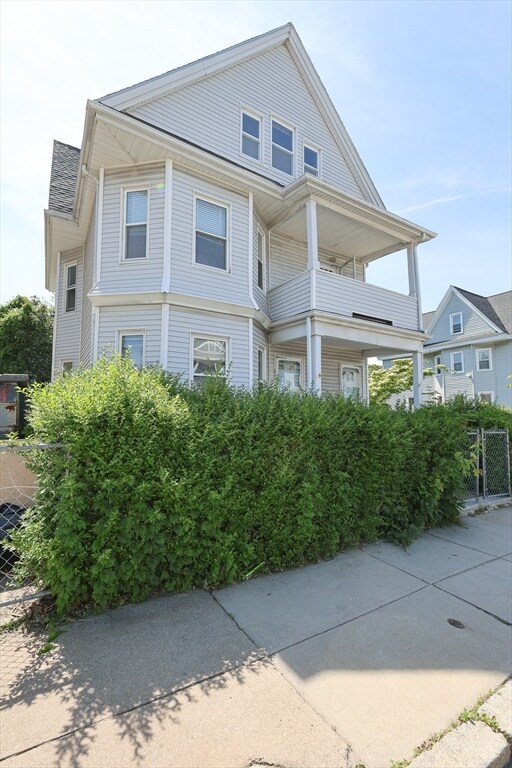 Foto del edificio - 67 Willowwood St