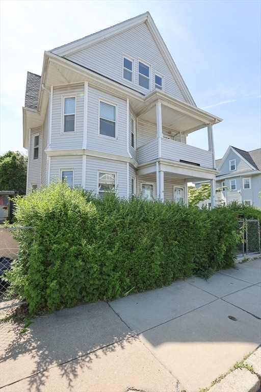 Building Photo - 67 Willowwood St