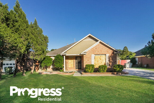 Building Photo - 2522 Parkview Dr