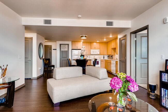 Broadway Lofts | Apartamentos en Englewood, CO - Broadway Lofts