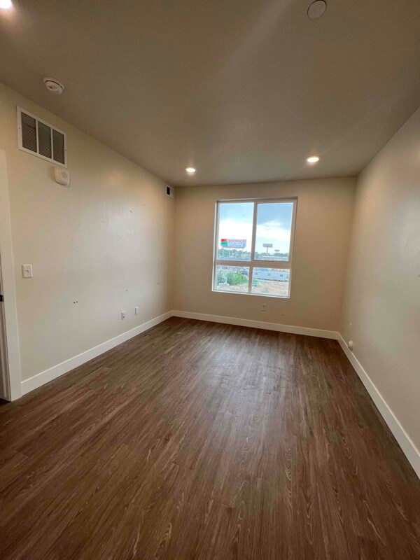 2001 N Main St Unit 310, Clearfield, UT 84015 Condo for Rent in