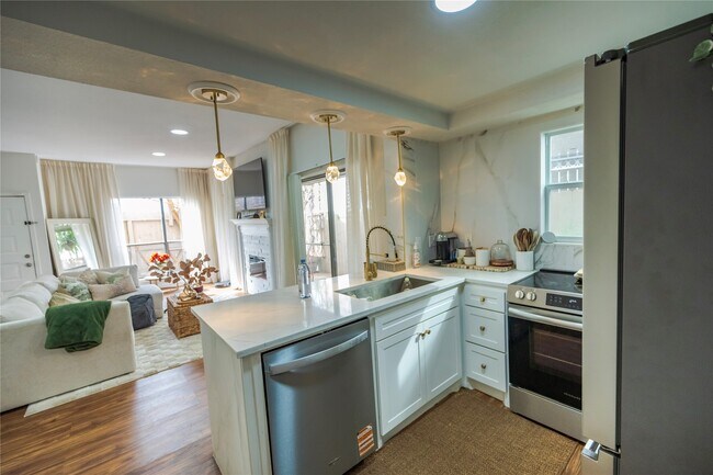 Foto del edificio - 1829 Augusta Dr