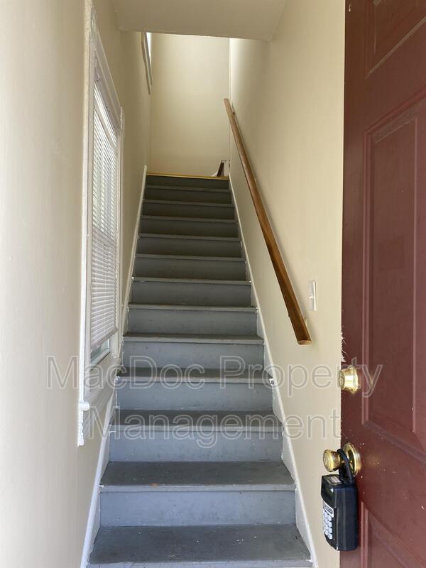 Foto del edificio - 806 Weedon St