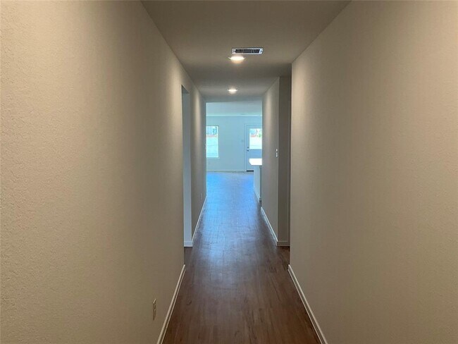 Building Photo - 21519 Casavatore Dr