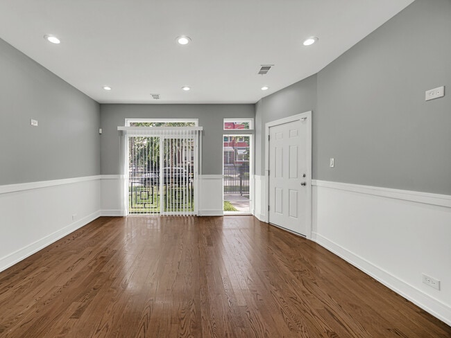 Building Photo - 6444 S Evans Ave