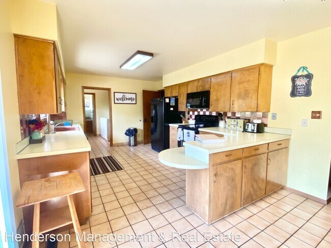 Building Photo - 3 br, 3 bath House - 2816 W 13th St