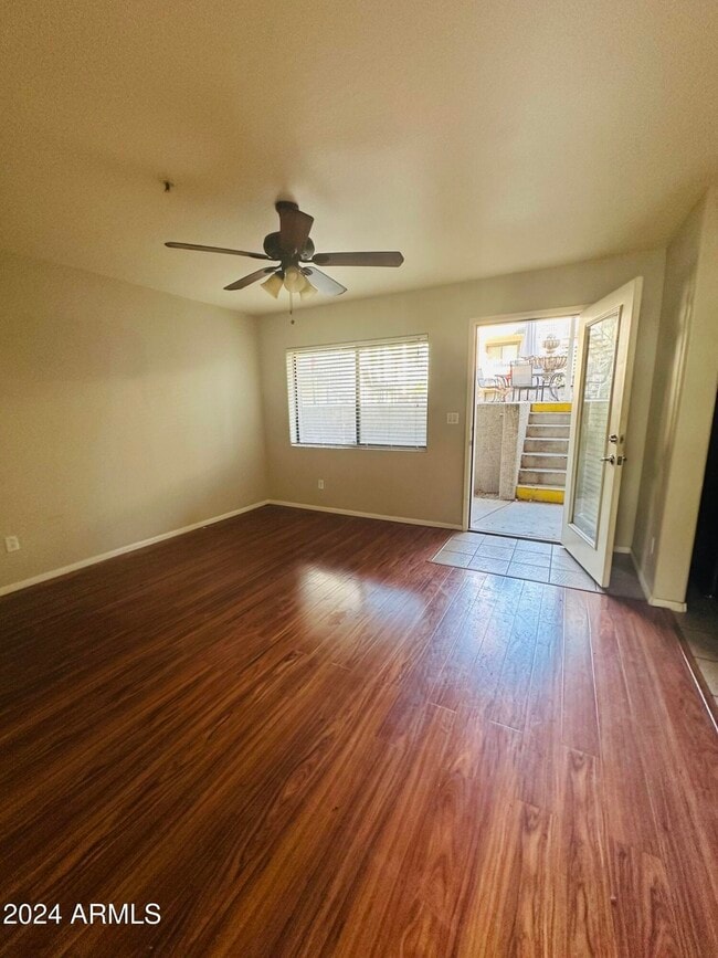 Photo - 724 E Devonshire Ave Apartment
