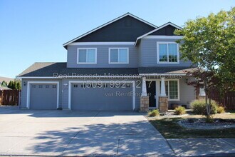 Building Photo - 476 Satus St