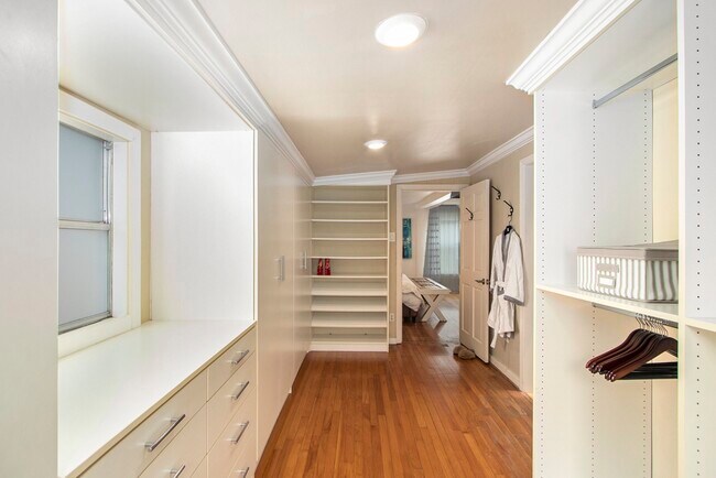 Foto del edificio - 2522 Wordsworth St