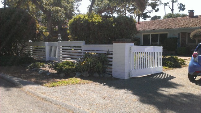 Building Photo - 2934 Lupin Ln