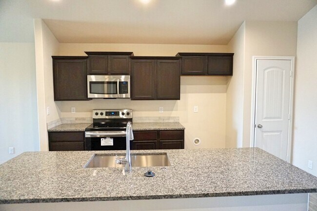 Foto del edificio - Home Located In Milwaukee Ridge Near Shopp...