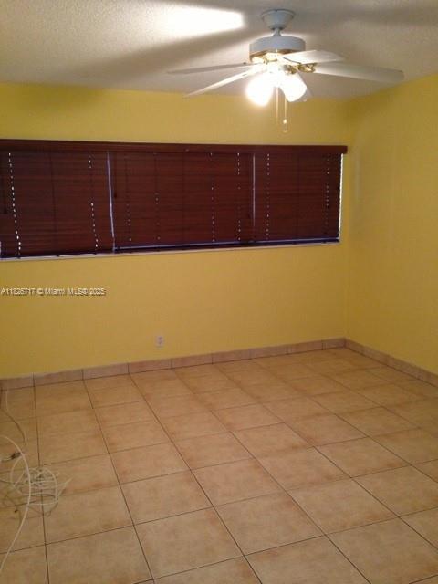 Foto del edificio - 1460 NE 169th St
