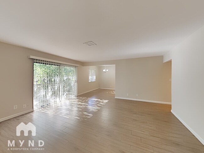 Foto del edificio - 2336 Villanova Cir
