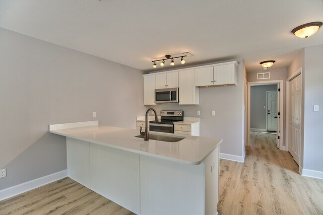 Building Photo - 2814 Kilkierane Dr