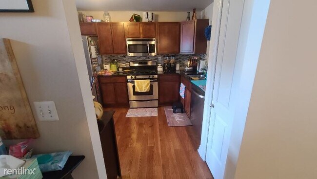 Building Photo - 3 br, 2 bath House - 4223 Cloverlane Dr