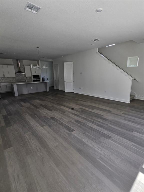 Foto del edificio - 10172 Pearson Ave