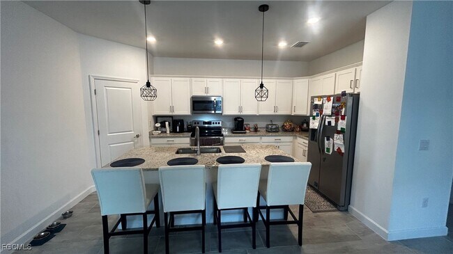 Foto del edificio - 13845 Pine Lodge Ln