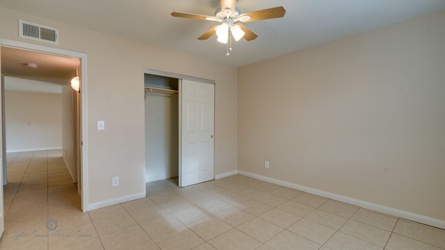 Building Photo - 812 Karma Ct