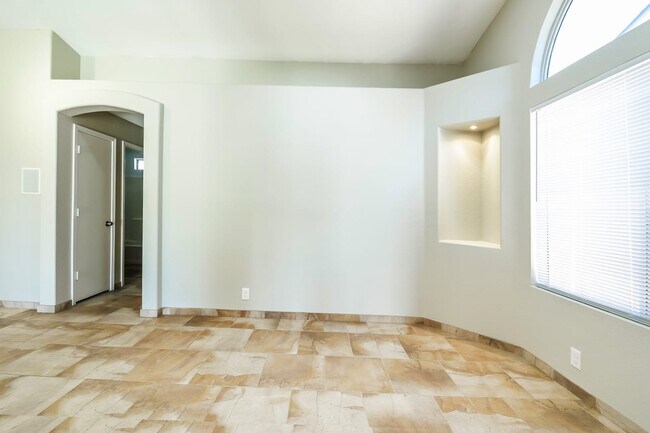 Building Photo - 4107 W Fallen Leaf Lane